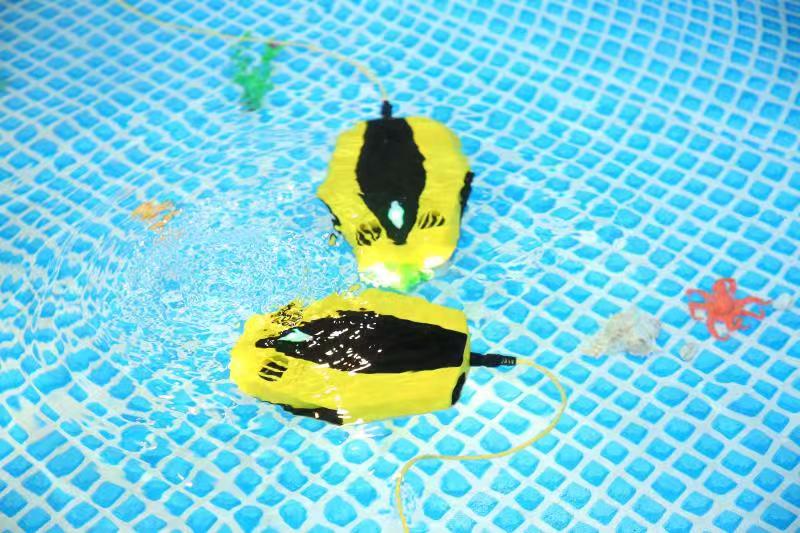 潛行創(chuàng)新發(fā)布全球最小潛拍無(wú)人機(jī)“潛行多睿”-鋒巢網(wǎng)