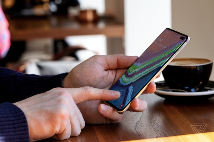 三星將把Galaxy S10的指紋傳感器安裝在屏幕保護器上-鋒巢網