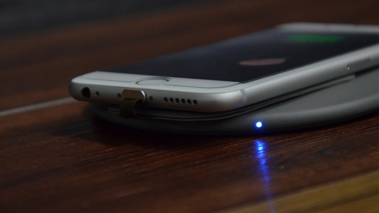 下一代iPhone初曝光,120Hz刷新率火了-鋒巢網