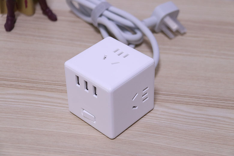 出差旅行神器 米家魔方轉換器一個就夠了！-鋒巢網