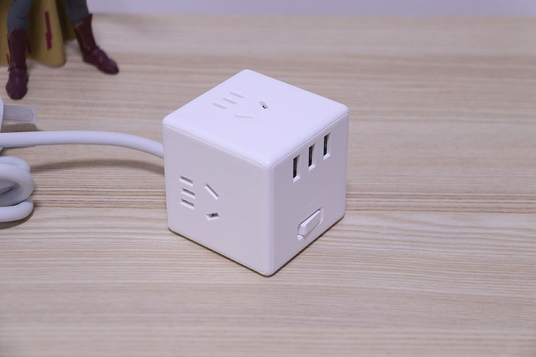 出差旅行神器 米家魔方轉換器一個就夠了！-鋒巢網