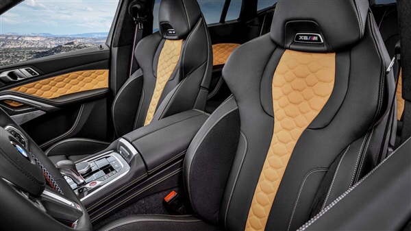 全新寶馬X6 M雷霆版亮相洛杉磯車展,3.7秒實(shí)現(xiàn)百公里加速-鋒巢網(wǎng)