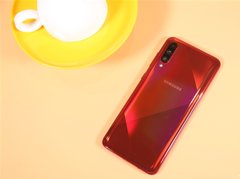 6400萬高清三攝,三星A70s你心動么?-鋒巢網(wǎng)