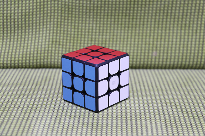 三分鐘教會你復原魔方！小米智能魔方圖賞-鋒巢網