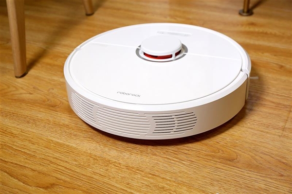 超越iRobot!小米石頭掃地機器人海外走紅-鋒巢網