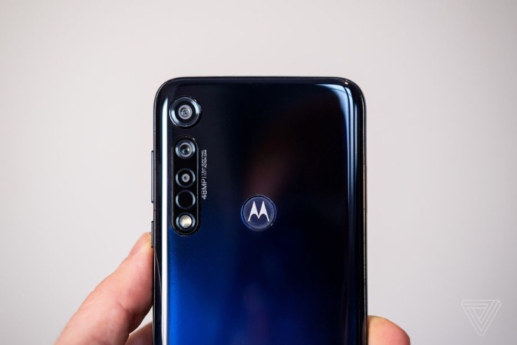 摩托羅拉承諾在2020年發(fā)布閃電般的旗艦手機(jī)-鋒巢網(wǎng)