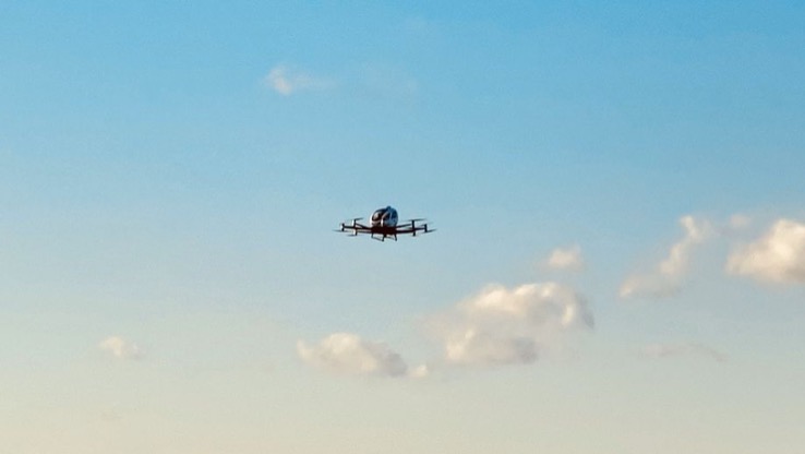 中國億航的無人駕駛空中出租車首次在美國飛行-鋒巢網