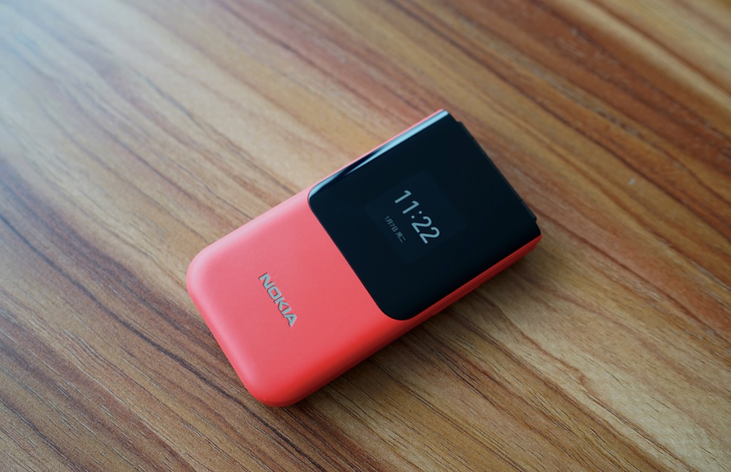 諾基亞2720 潮流復古翻蓋手機圖賞：內外雙屏 三網 4G-鋒巢網