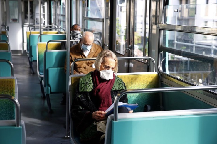 法國正在使用人工智能來檢查人們是否在公共交通工具上戴口罩-鋒巢網