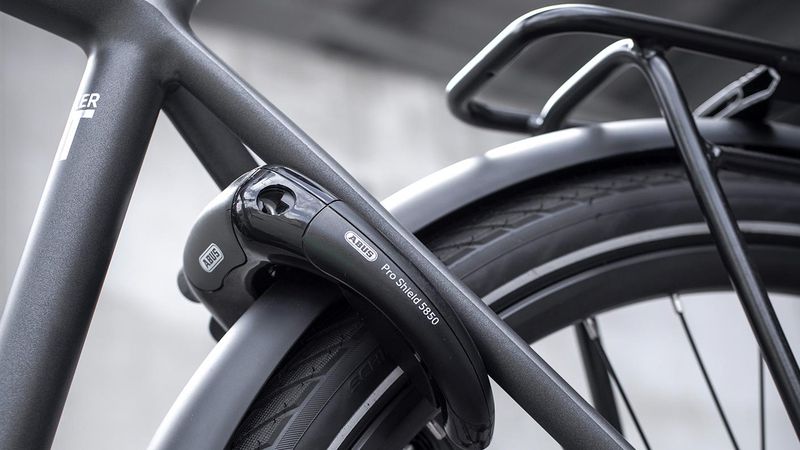 英國Triumph摩托車公司推出首款電動自行車-鋒巢網