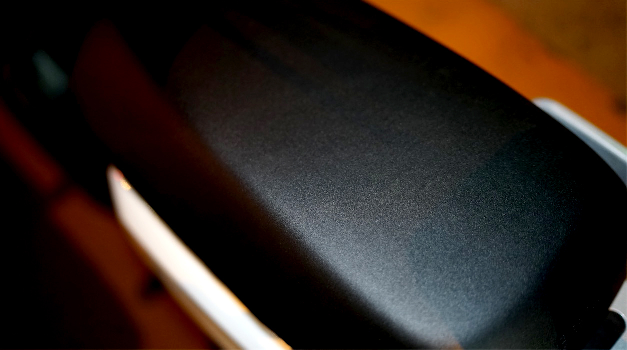 雅迪V1城市體驗(yàn):舒適輕便,騎行動(dòng)力更強(qiáng)-鋒巢網(wǎng)