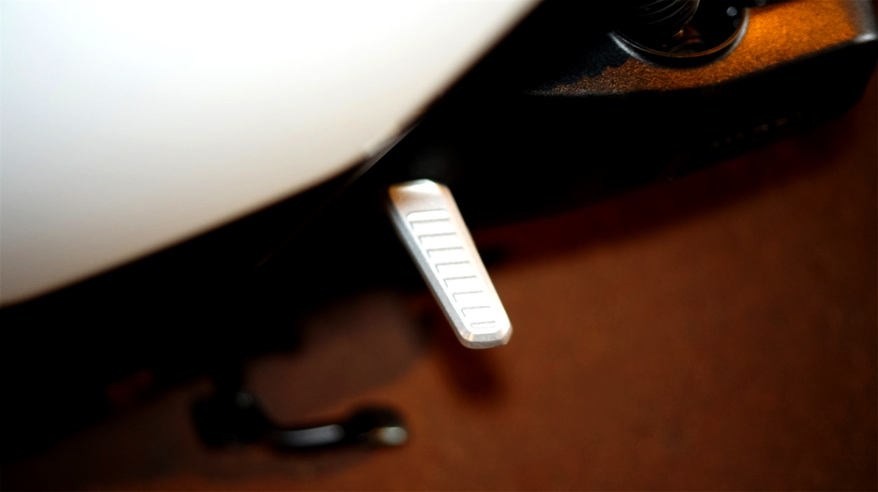 雅迪V1城市體驗(yàn):舒適輕便,騎行動(dòng)力更強(qiáng)-鋒巢網(wǎng)