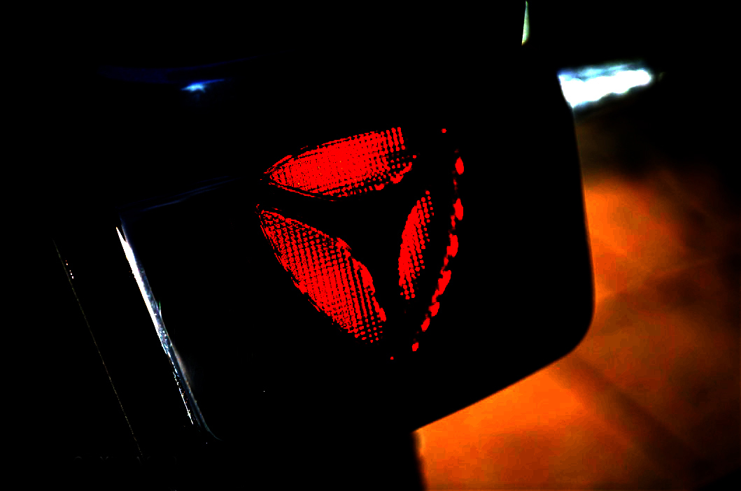 雅迪V1城市體驗(yàn):舒適輕便,騎行動(dòng)力更強(qiáng)-鋒巢網(wǎng)