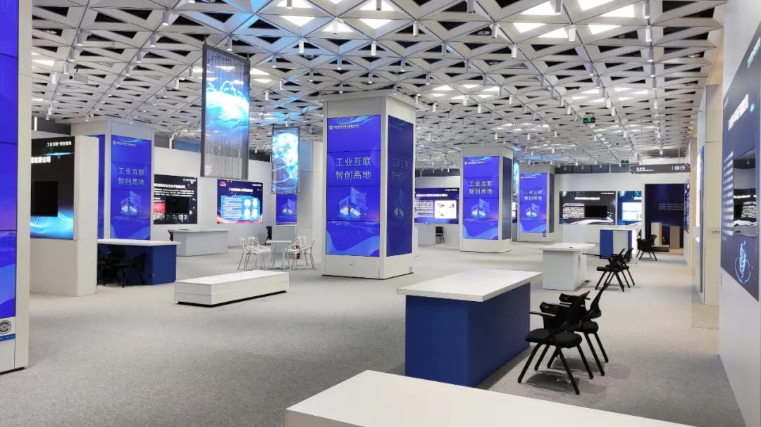 關愛老人計劃：Nokia?C3“一鍵”新守護上手圖賞-鋒巢網