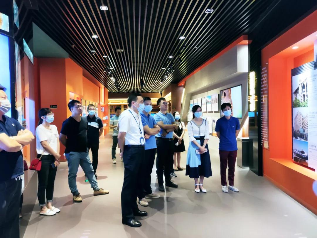 關愛老人計劃：Nokia?C3“一鍵”新守護上手圖賞-鋒巢網