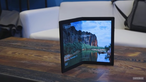 世界上第一臺可折疊個(gè)人電腦現(xiàn)在可以從聯(lián)想訂購-鋒巢網(wǎng)