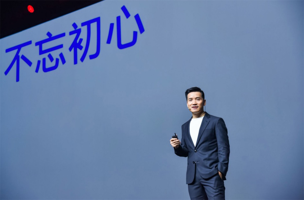 不忘初心！一加 8T是“張老板”的靈魂動(dòng)心-鋒巢網(wǎng)