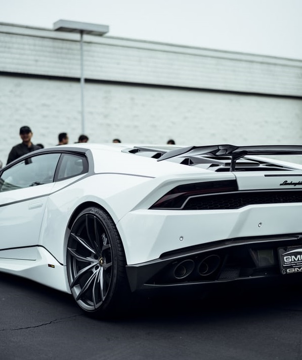 那些抄底蔚來的年輕人-鋒巢網