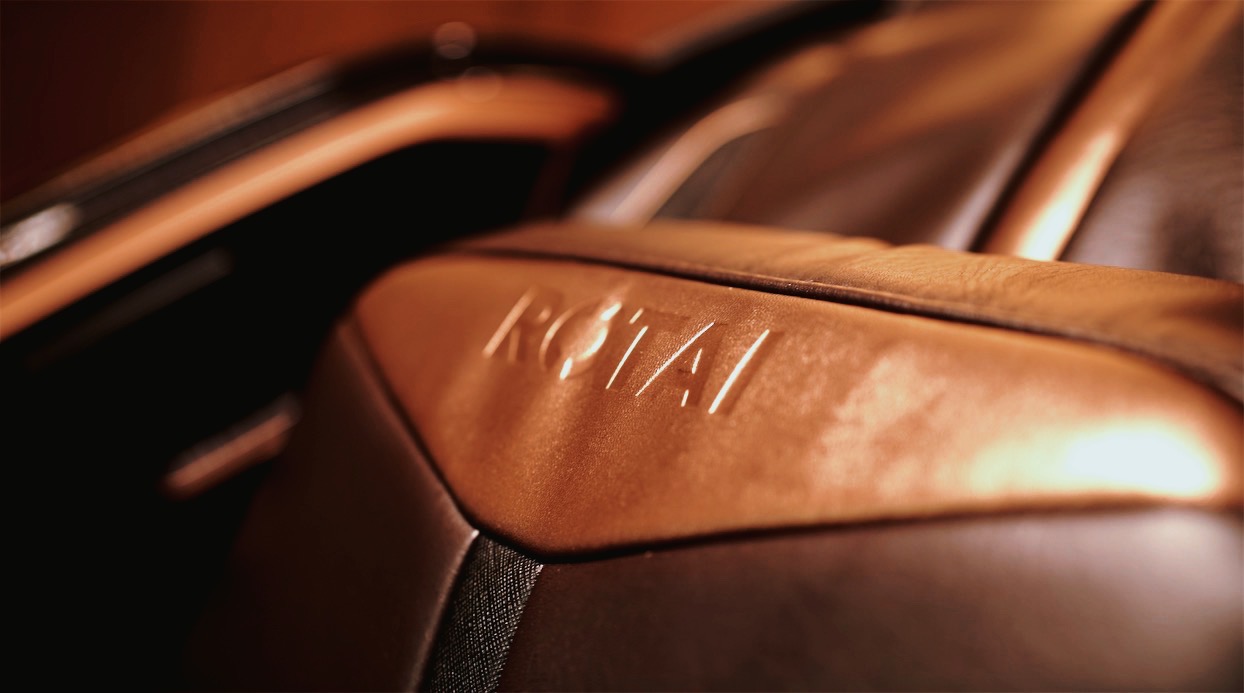 榮泰YN8800按摩椅體驗：減少焦慮，學會生活的柔軟-鋒巢網