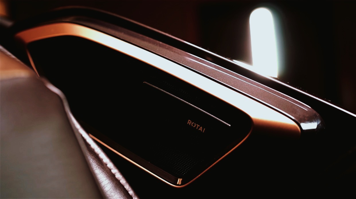 榮泰YN8800按摩椅體驗：減少焦慮，學會生活的柔軟-鋒巢網