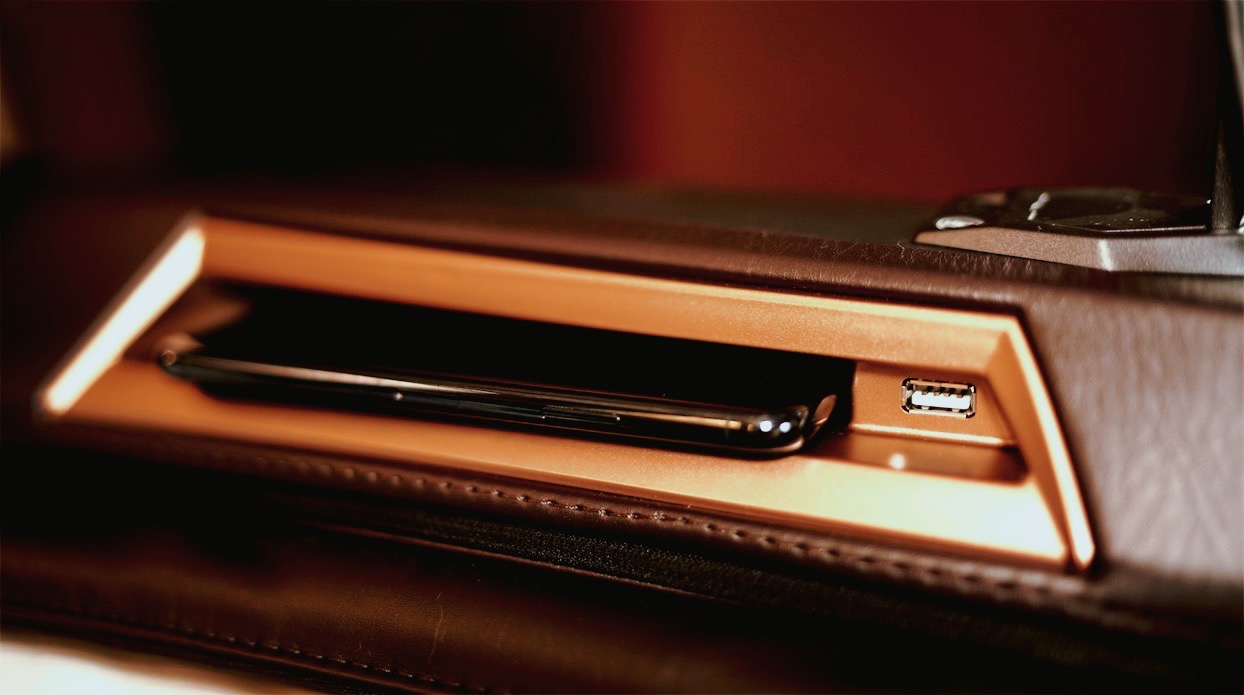 榮泰YN8800按摩椅體驗：減少焦慮，學會生活的柔軟-鋒巢網