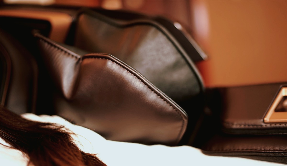 榮泰YN8800按摩椅體驗：減少焦慮，學會生活的柔軟-鋒巢網