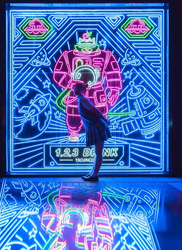 Z世代跨次元追星-鋒巢網