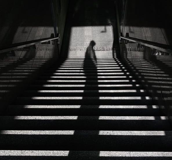 大廠里的“數據奴”-鋒巢網