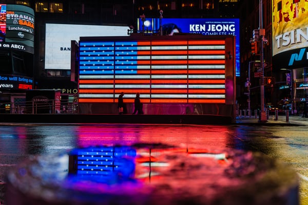 蘇寧和國美，殊途同賣？-鋒巢網