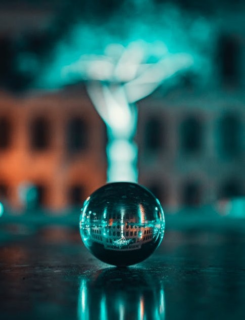 當代農村青年：回不去的農村，融不進的城市-鋒巢網