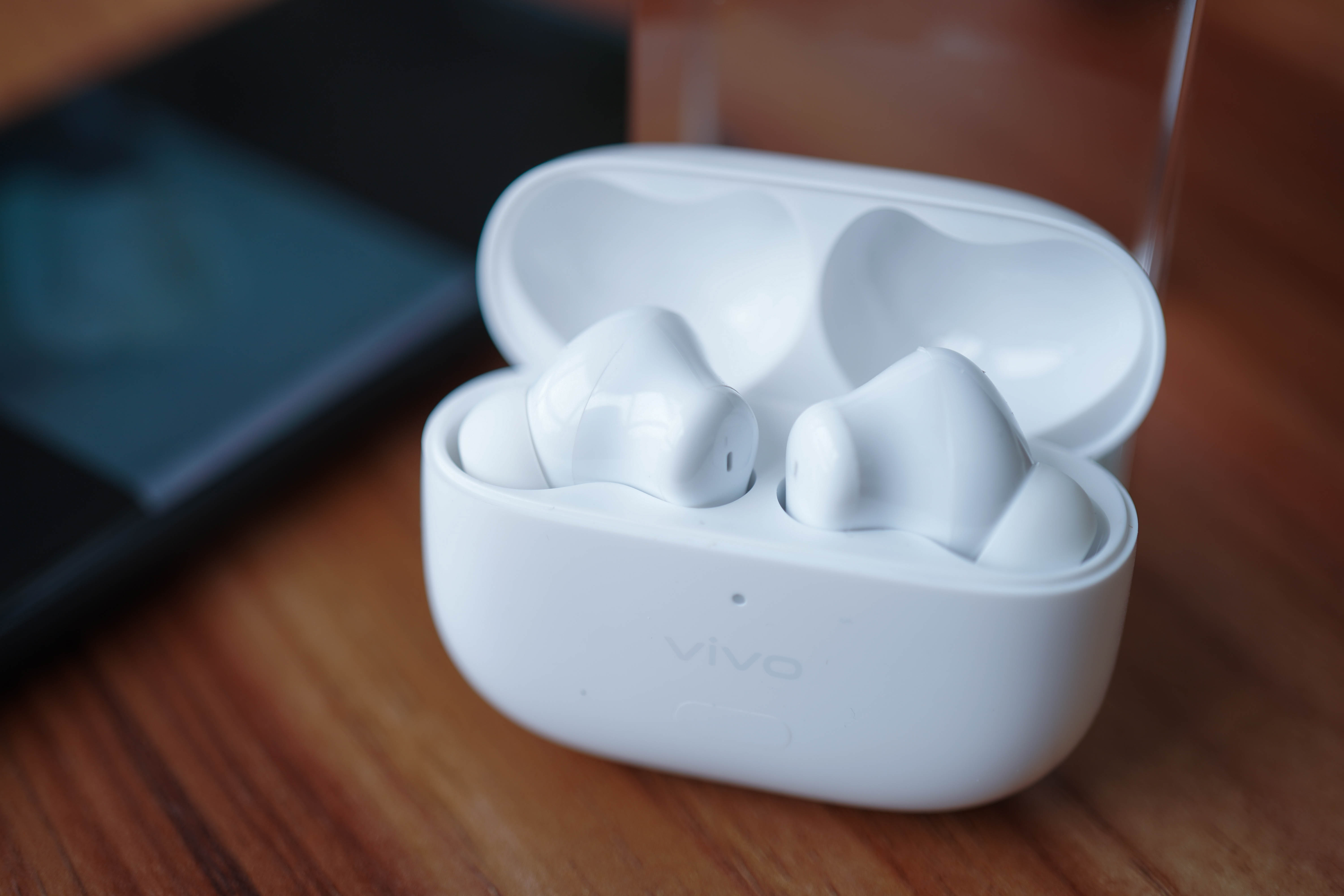 智能降噪無感佩戴：vivo TWS 2系列主動降噪真無線耳機圖賞-鋒巢網