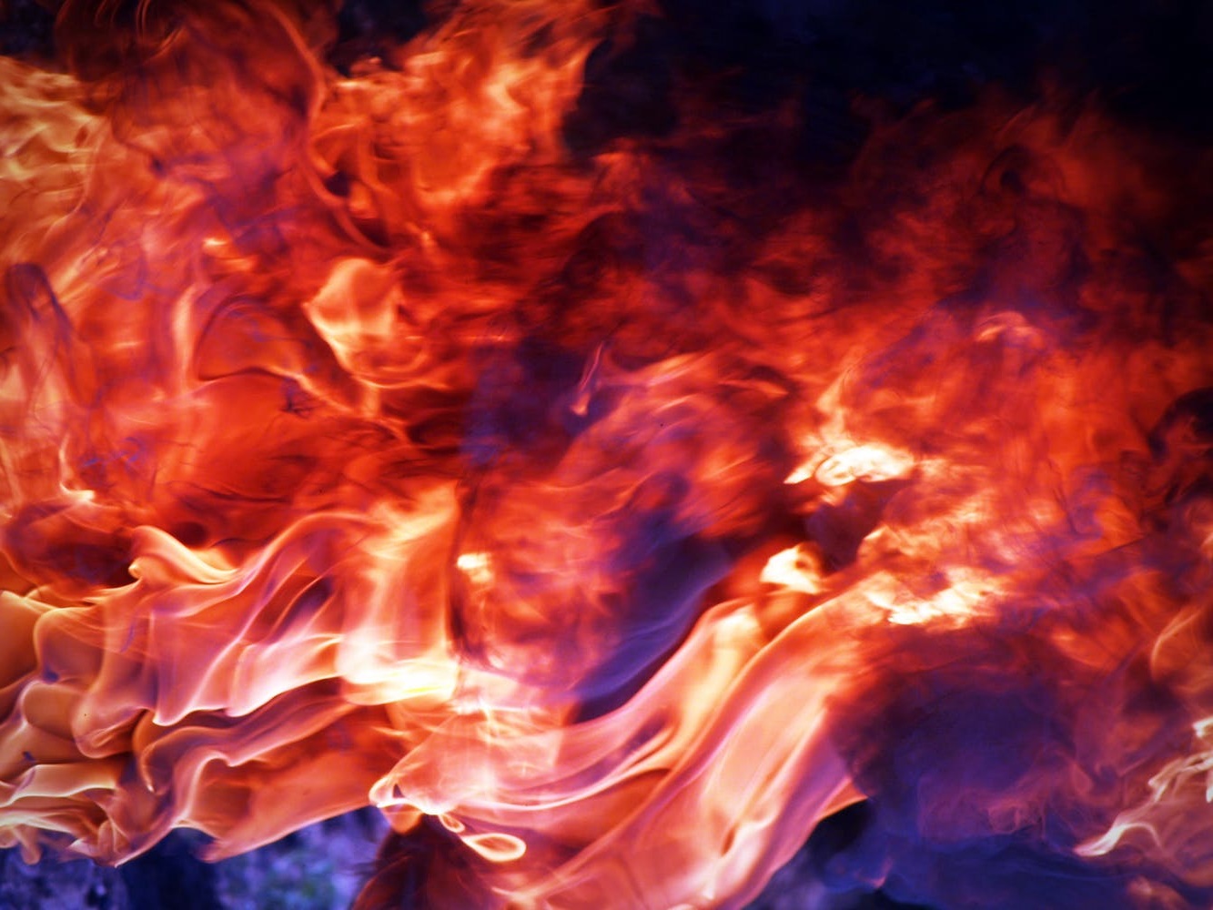 資本“拋棄”吳亦凡?-鋒巢網