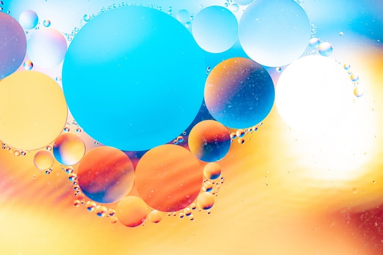 互聯網大廠開始拼命發錢-鋒巢網