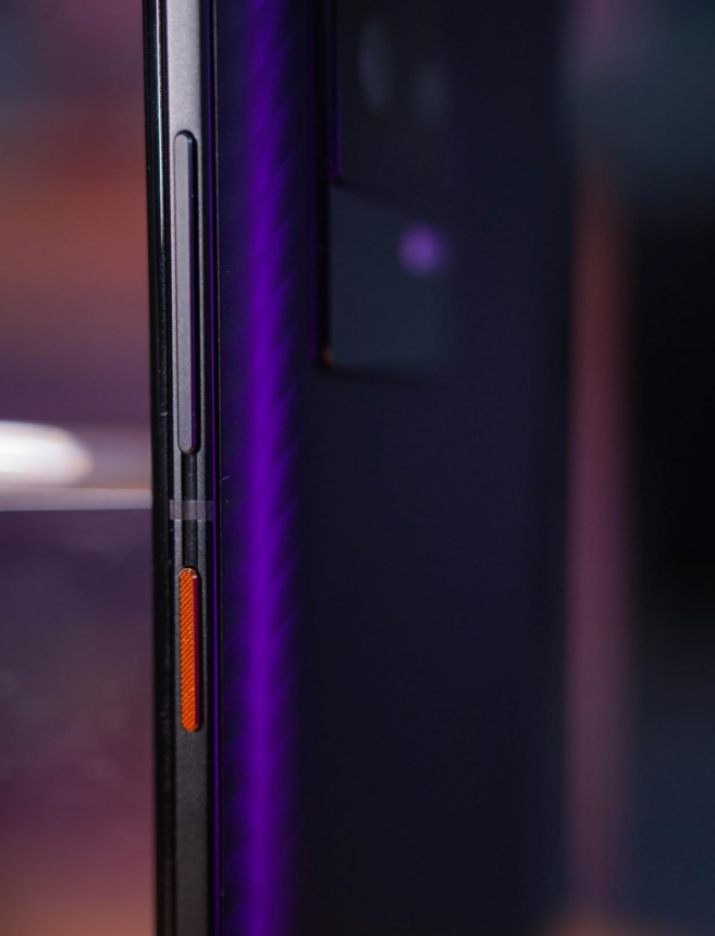 iQOO 8實測上手體驗：王者歸來，從不高調(diào)-鋒巢網(wǎng)