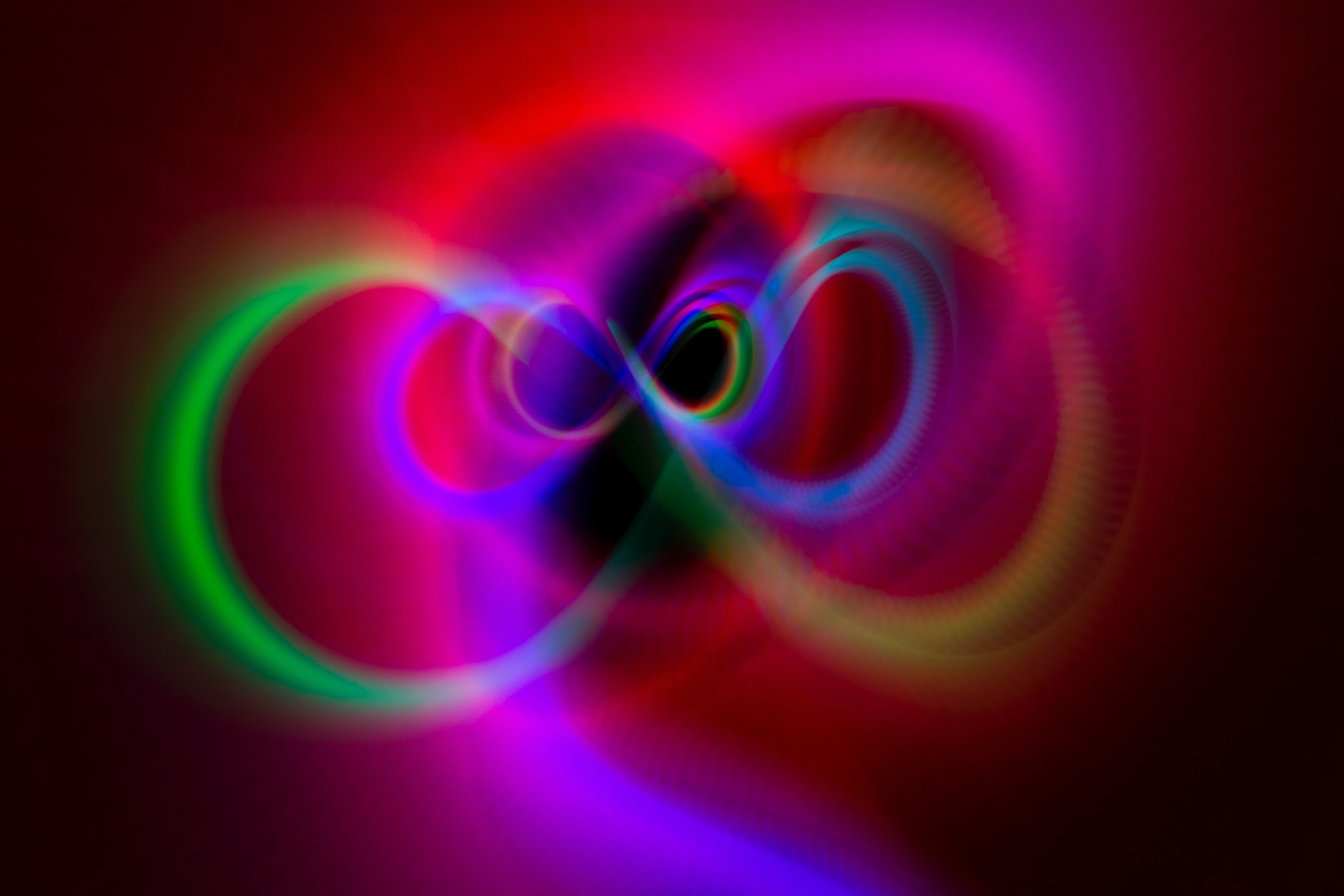 電商換屆：舊人務虛，新人務實-鋒巢網