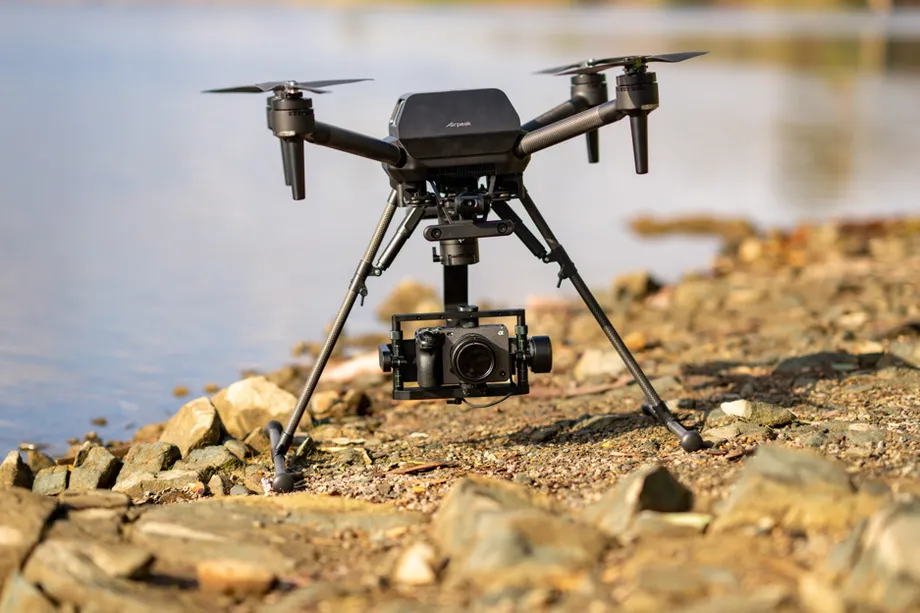 索尼售價(jià)9000美元的無人機(jī)現(xiàn)在可以在12月24日發(fā)貨前預(yù)訂-鋒巢網(wǎng)