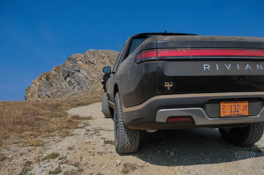 Rivian 400英里長的電動汽車推遲到2023年-鋒巢網